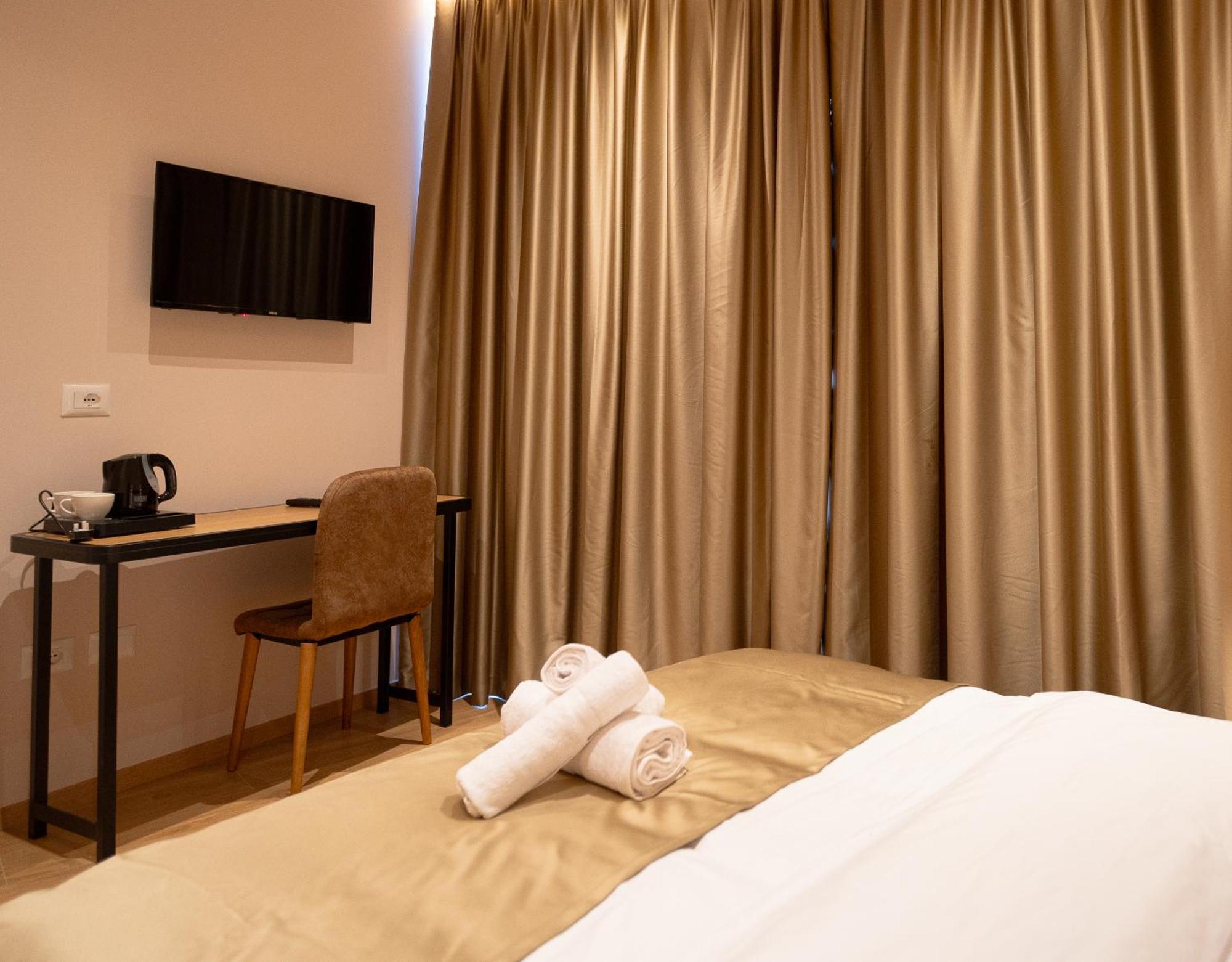 טיראנה Hotel Boutique Jera מראה חיצוני תמונה